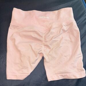DFYNE dynamic light pink mist shorts